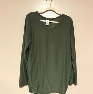 🍁 NWOT Green Maternity Shirt